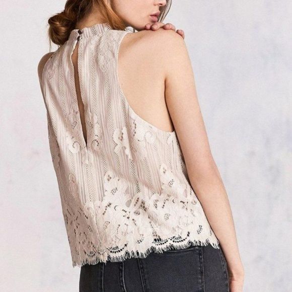 Urban Outfitters Kimchi Blue Tilly Mock Neck Ivory Lace Top NWT Size Large - Picture 3 of 13